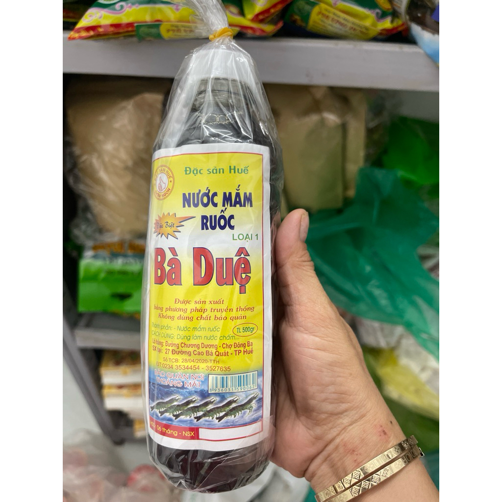Nước mắm ruốc Bà Duệ  đặc sản Huế