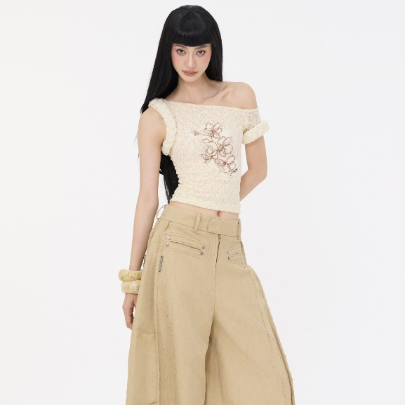 TSUN - Áo Ren Nữ Lệch Vai Trễ Vai Thêu Hoạ Tiết Hoa Lan Màu Be Ôm Body Gợi Cảm Sang Chảnh | BigBuy360 - bigbuy360.vn