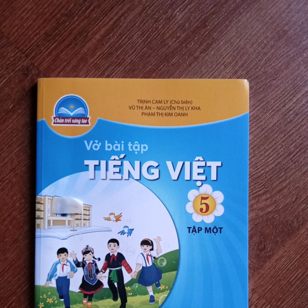 QuyểnTập Vở BT TIENG Viet 5/T1