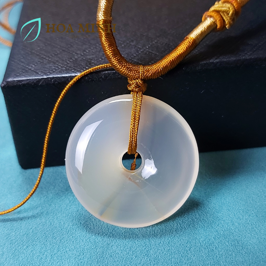 Mặt dây kiểu đồng điếu đá Mã Não A trắng VIP tuyệt đẹp size đk 31-33mm Hoa Minh Gem
