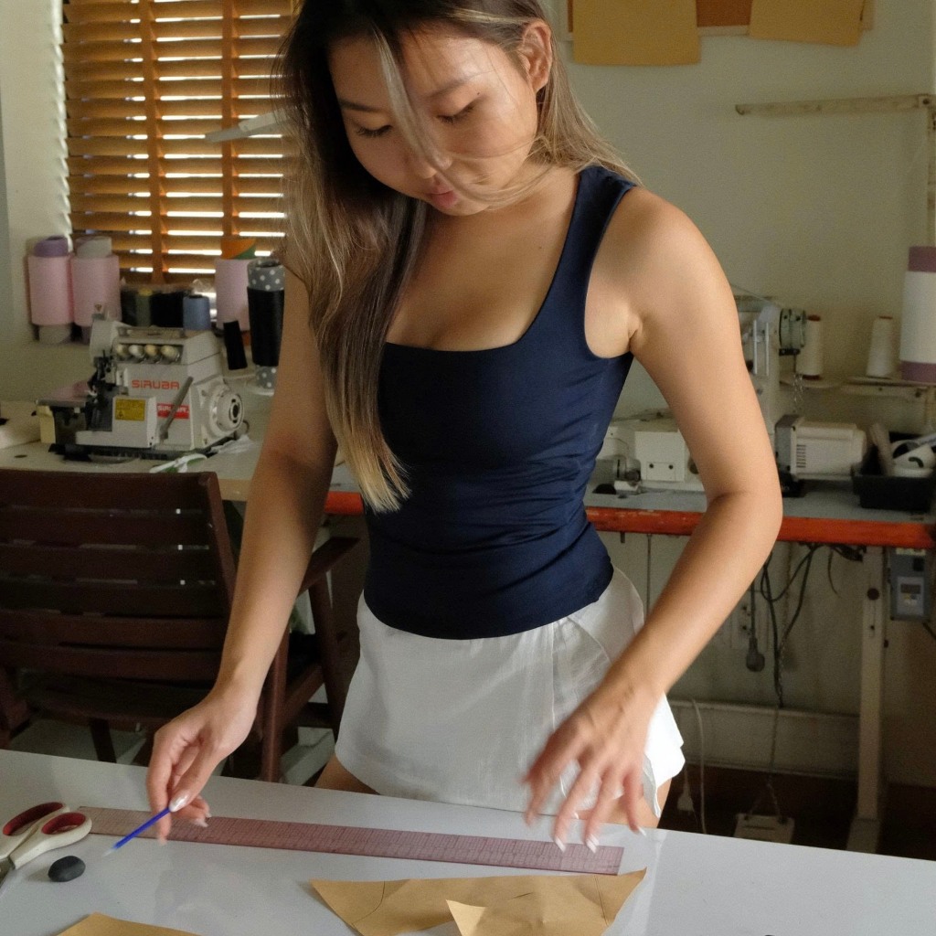 Áo Ba Lỗ Ôm Cổ Vuông Chiết Eo Vải Thun Cao Cấp Augety Studio HARPER Tanktop | BigBuy360 - bigbuy360.vn