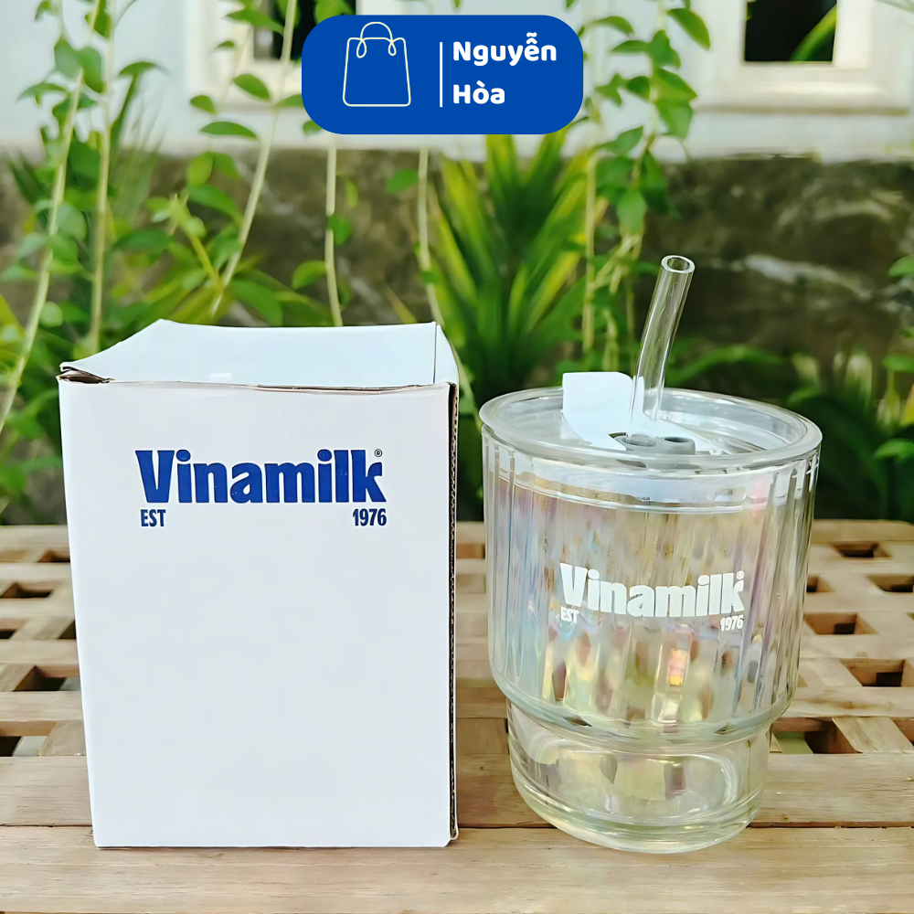 Ly Thủy Tinh Vinamilk Có Nắp Kèm Ống Hút | Cốc Uống Nước Đa Năng | Quà Tặng Sữa Vinamilk Chính Hãng