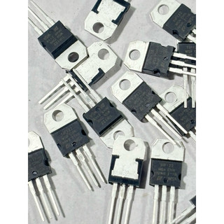 5 con transistor công suất TIP122
