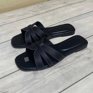   RẺ ĐẸP  Dép nữ quai ngang chữ H bản trái tim màu đen và trắng size 35-41 dép thoáng mát 