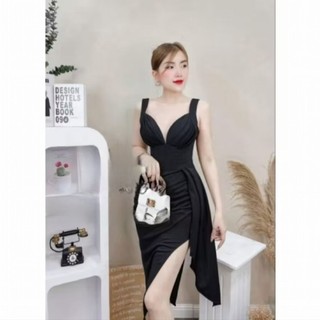Đầm body tà đổ xẻ ngực phối lưới