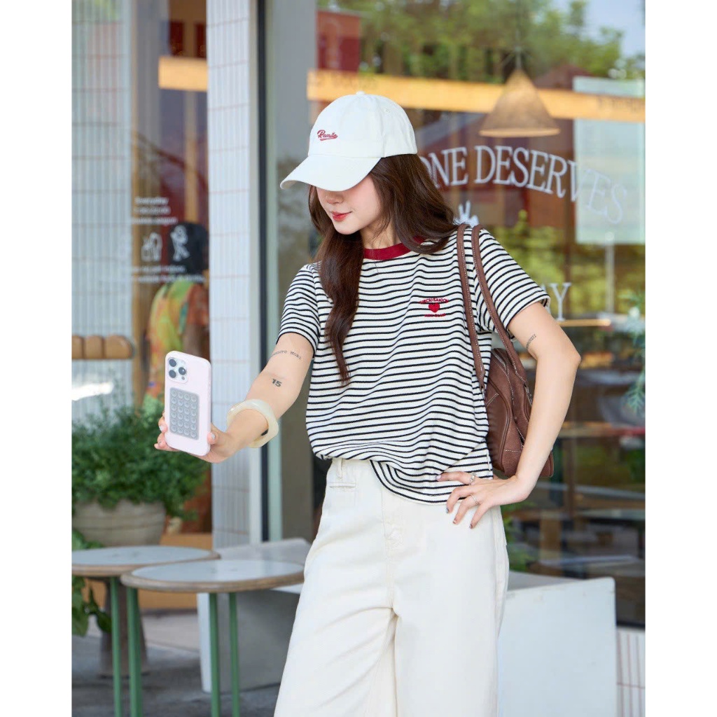 Áo thun sọc ngang tay ngắn nữ thêu chữ THE C.I.U, áo phông cotton freesize basic trẻ trung dễ phối đồ - Mia Tee | BigBuy360 - bigbuy360.vn
