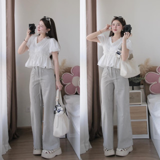 S920 (TÁO ĐỎ BIGSIZE 55-90KG)  SET 2 MÓN BIGSIZE ÁO CROPTOP TRẮNG THẮT DÂY + QUẦN KẺ ÔNG RỘNG