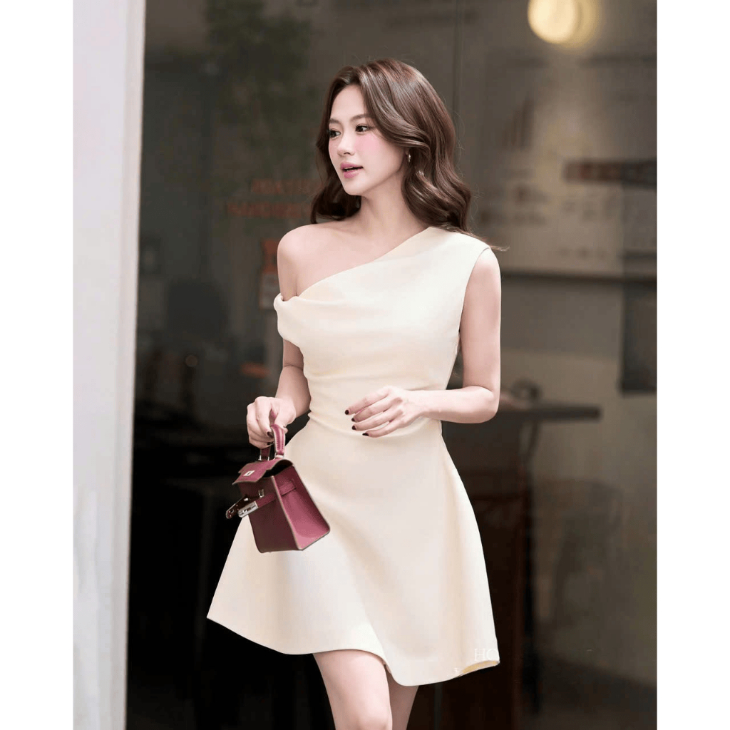 Váy Myra Thiết Kế Lệch Vai Sang Chảnh Điệu Đà, Đầm Ngắn Mặc Đi Chơi Đi Dự Tiệc Xinh Xắn Lagoo | BigBuy360 - bigbuy360.vn