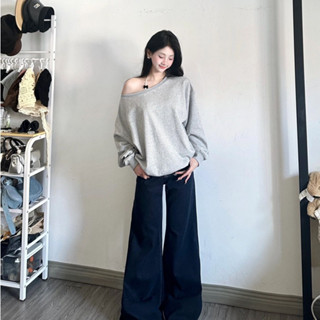 áo sweater trễ vai tay dài xám tiêu form rộng hàn quốc mùa thu  dễ thương xinh salute  local brand 