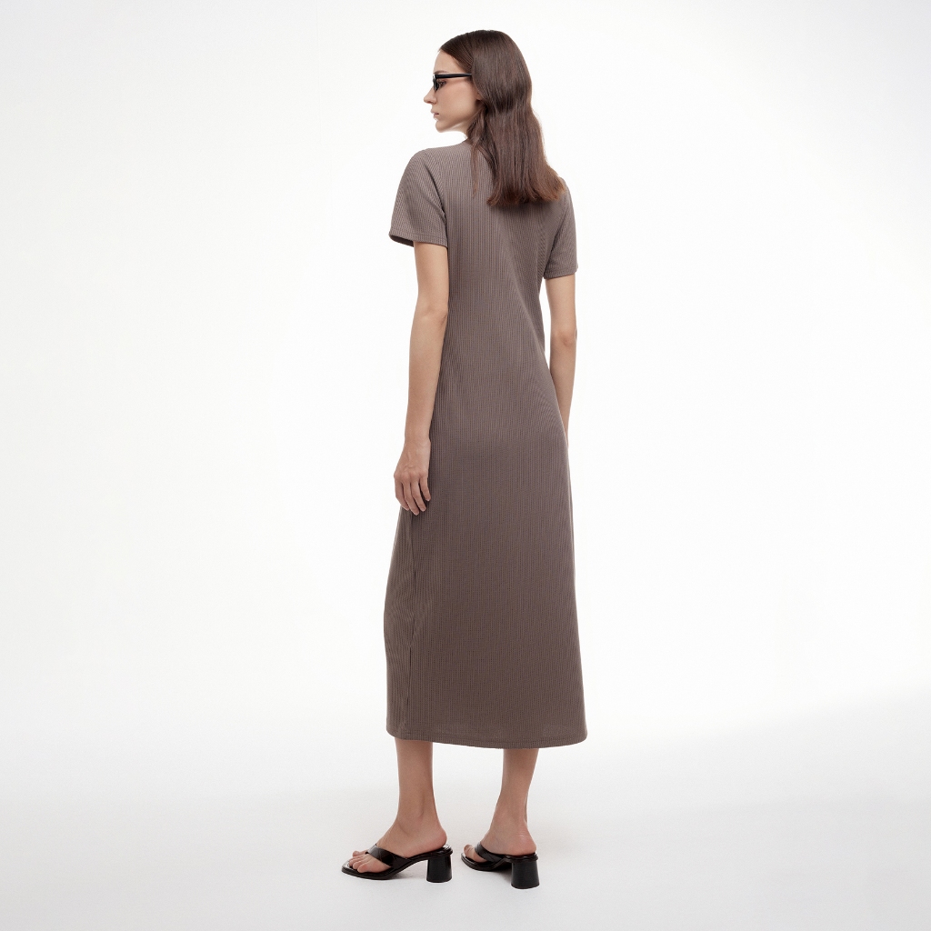 Váy Polo ôm body MONO TALK dáng dài cổ polo đính cúc trang trí váy The Ribbed Polo Dress O10001FT | BigBuy360 - bigbuy360.vn