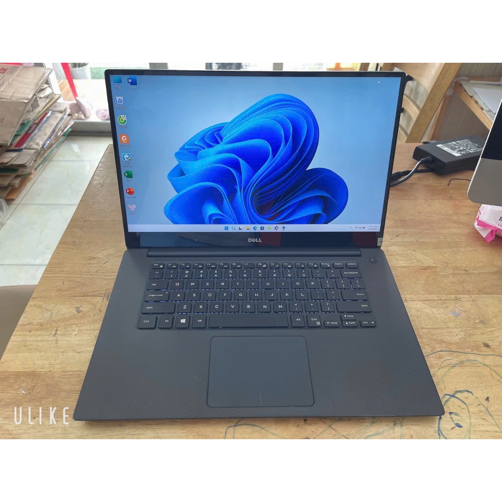 DELL PRECISION 5520 CORE I7 7820HQ RAM 32G SSD 512G 15.6INCH VGA 4G