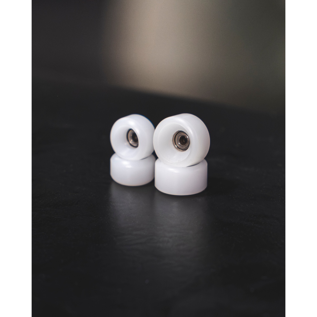 Bánh xe nhựa Pom hình dáng Classic và Bowl dành cho fingerboard.