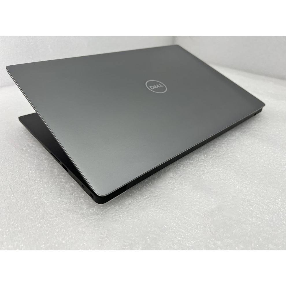 Dell Precision 5540 Core i9 Ram 32G SSD 512G Màn hình 15.6 Inch Full HD