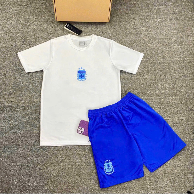 Bộ Quần Áo Bóng Đá Thời Trang Quần Có Túi KHÓA Tuyển Argentina 2025 Full Ntt.