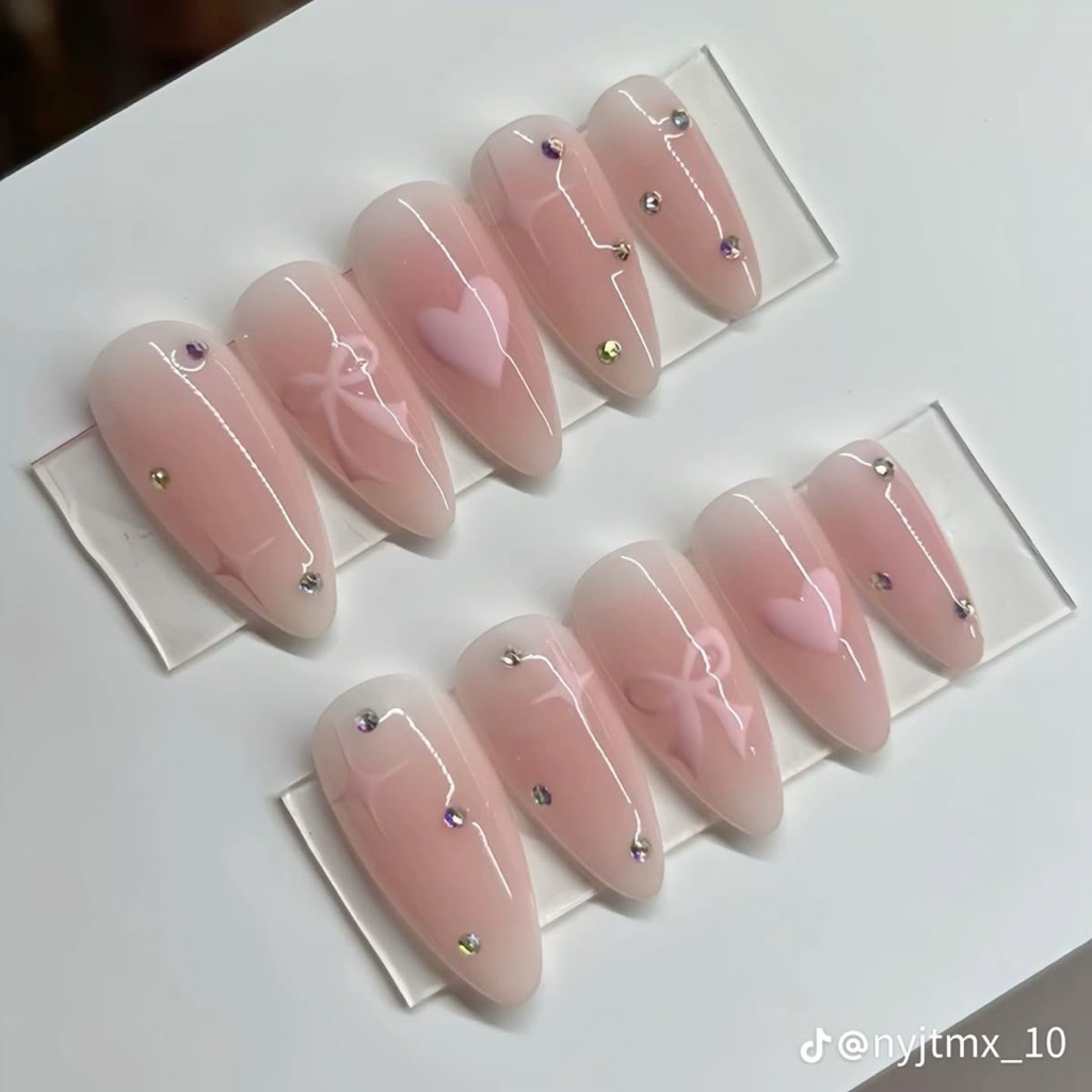 Mã79: Naibox thiết kế ombre lòng đào trang trí vẽ nơ trái tim đính đá siêuxinh-móng giả thiết kế omb