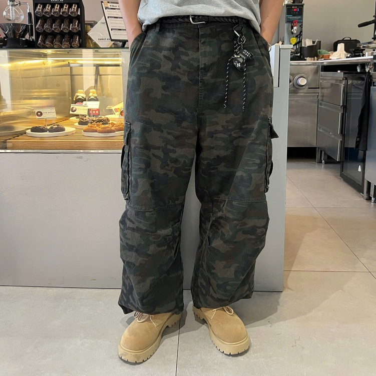 Quần jean camo rằn ri nam phom rộng Camo Pants by Scott Sor