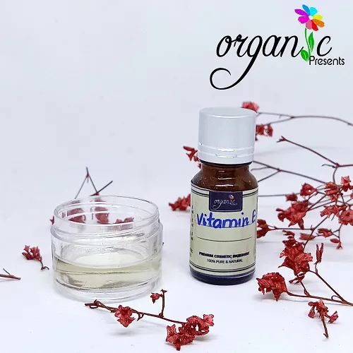 VITAMIN E (TOCOPHERYL ACETATE)