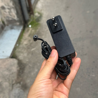 Nguồn sạc camera Hikvison 12V 2A