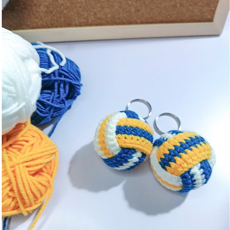 Móc khóa quả bóng chuyền bằng len handmade_Quà tặng cho người yêu thể thao_D231