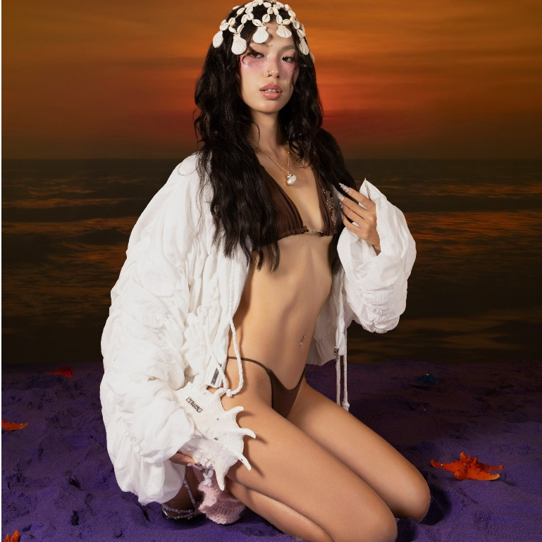 TSUN - Cloudlet Jacket Áo Khoác Nữ Tay Phồng Nhún Bèo Trắng Sexy Gợi Cảm | BigBuy360 - bigbuy360.vn