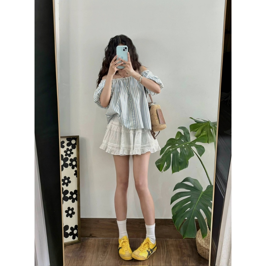 Áo babydoll kẻ sọc trễ vai phối ren cúc bọc ZINA TOP - DÀNH CHO NỮ | BigBuy360 - bigbuy360.vn