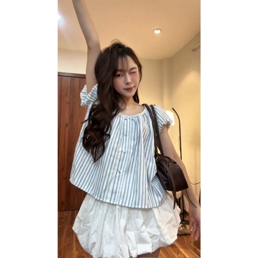 Áo babydoll kẻ sọc trễ vai phối ren cúc bọc ZINA TOP - DÀNH CHO NỮ | BigBuy360 - bigbuy360.vn