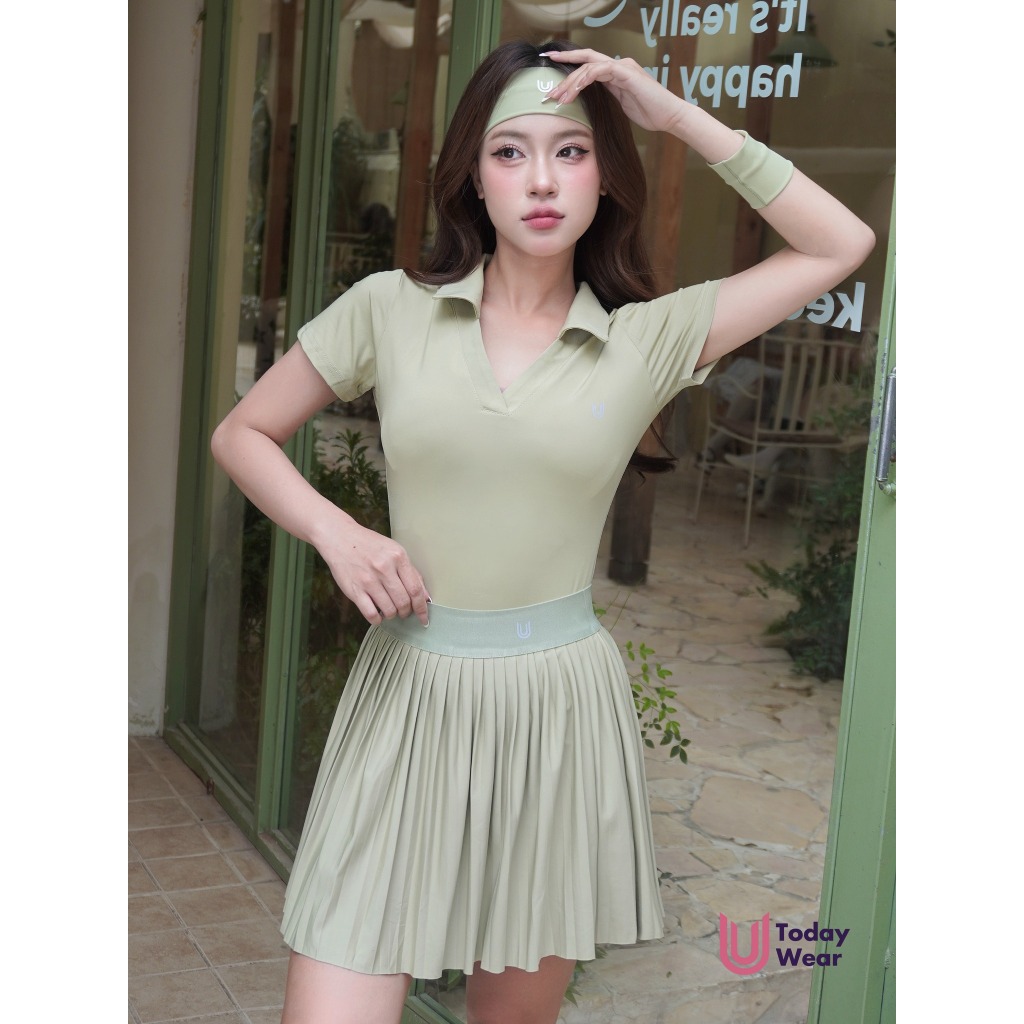 Áo thun thể thao nữ ngắn tay Kylie Short Top cổ chữ V trẻ trung thấm hút mồ hôi Today U Wear | BigBuy360 - bigbuy360.vn