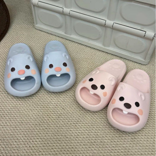    tăng 1 size  Dép lê quai ngang nữ đi ngoài trời đi chơi đi học chất liệu eva êm mềm dễ thương hình chú gấu loppy 1răng 