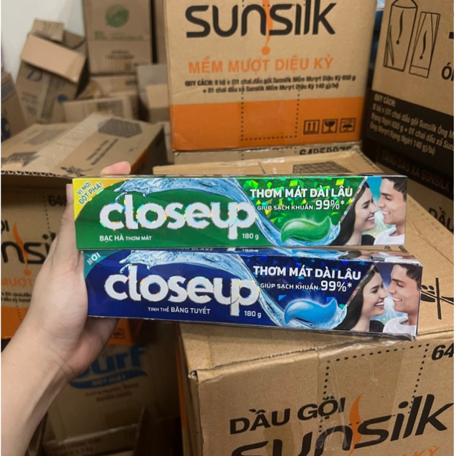 Kem đánh răng Closeup lộc đề/ bạc hà 180g