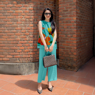 Bộ nữ Du Xuân [45-85kg], Set đồ nữ gồm áo sát nách và quần ống suông có họa tiết hoa sang trọng, thanh lịch