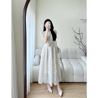 Đầm dự tiệc ren thêu hoa dáng dài tay bồng sang trọng Labu Dress