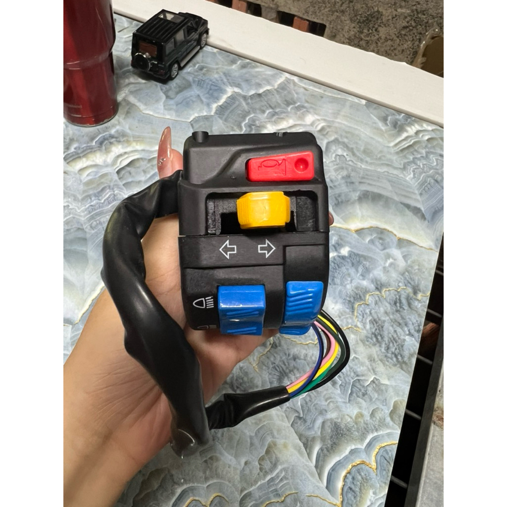 Cùm fz v1 gắng lên mọi loại xe xe máy và  xe điện  cap A pega 133