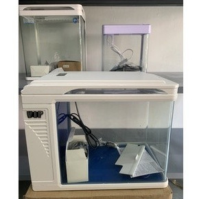 Bể đúc Q3500 - Bể kính nguyên khối, có sẵn hệ thống lọc, đèn LED – trang trí phòng khách, văn phòng