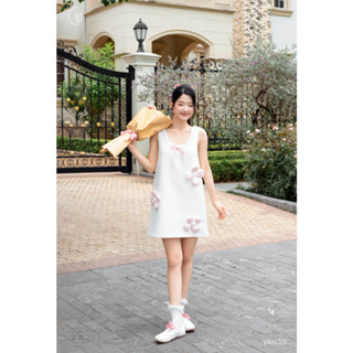 Váy A dáng ngắn Giian thiết kế 3 lỗ đính hoa nơ thủ công VA1730