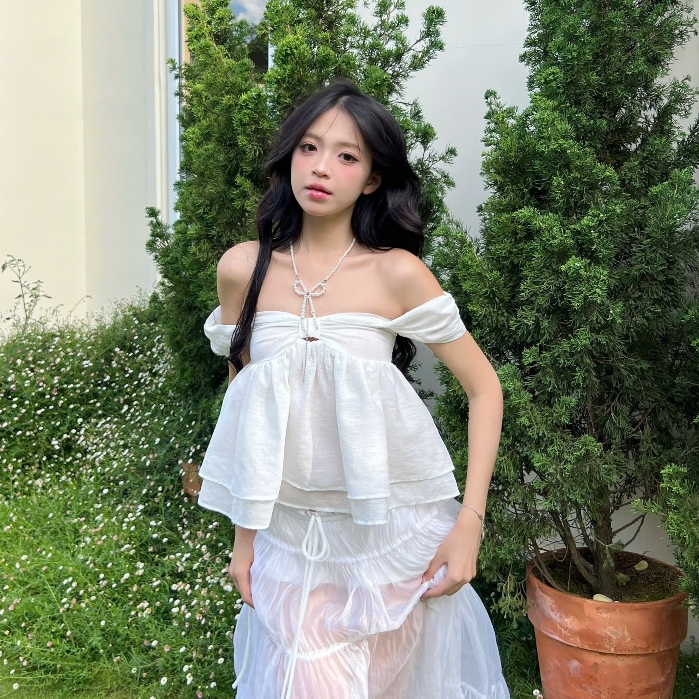 AREUM Áo Babydoll trễ vai SANA TOP thiết kế nơ ngực [KHÔNG MÚT NGỰC]