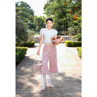 Set đồ nữ thương hiệu Giian thiết kế áo croptop cổ tròn phối tay bồng, quần ống đứng phối họa tiết nơ AO1728 QU1729