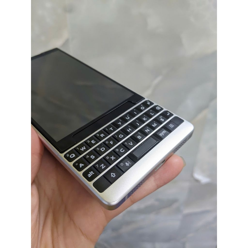 Blackberry Key2 Bạc 64Gb 2sim