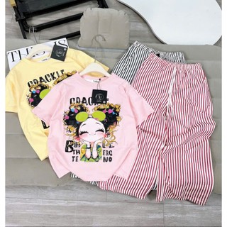  Combo2 Bộ quần áo cho bé gái áo in hình cô gái đáng yêu phối quần kẻ sọc ống xuông size từ 13-44Kg 