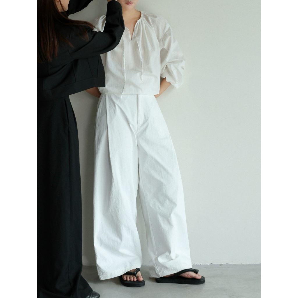 Quần dài kaki nhăn xếp ly ống rộng 𝐒𝐎𝐌𝐒 | 𝐌𝐨𝐫𝐢 𝐏𝐚𝐧𝐭𝐬 | BigBuy360 - bigbuy360.vn