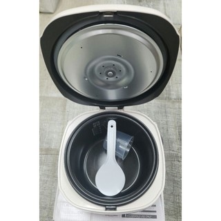 Nồi cơm điện CUCKOO CR-0632 sản xuất Hàn Quốc, bảo hành chính hãng 24 tháng