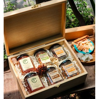 Set Quà Hộp Gỗ Cao Cấp Các Loại Hạt Dinh Dưỡng Và Mật Ong Thiên Nhiên, Quà Biếu Sức Khỏe Chất Lượng G328