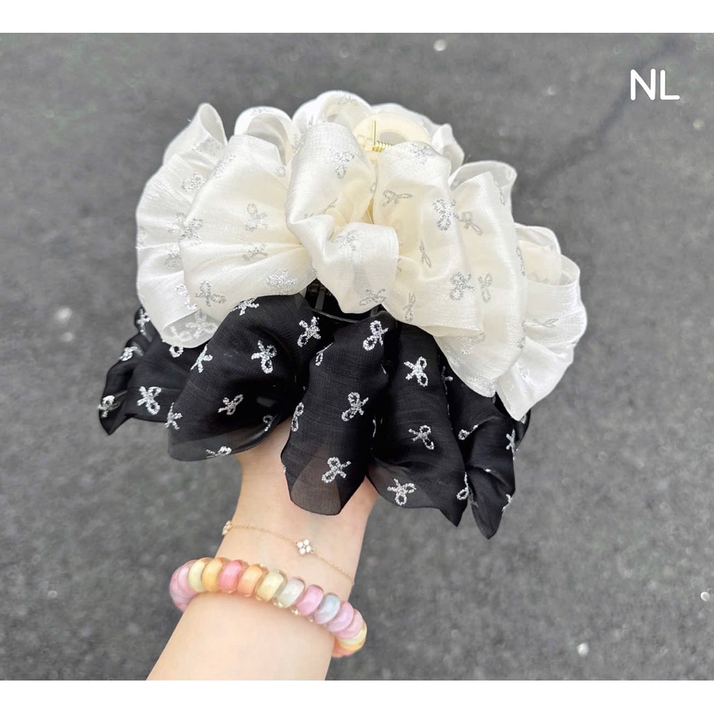 Combo 2 Kẹp Tóc Tiểu Thư Nơ Kim Tuyến 2 Màu ( Đen - Trắng )