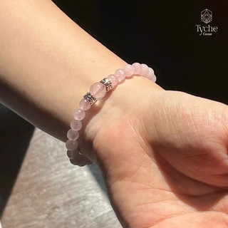 Vòng thạch anh hồng mix charm bạc