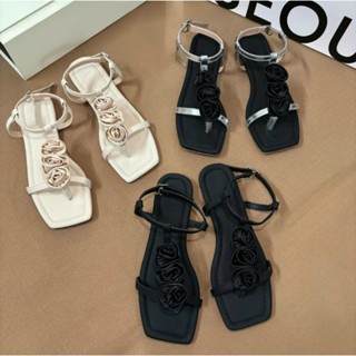 Dép Xăng Đan Phạm Thị Shoes Nữ Mũi Vuông, Kẹp Quai T 3 Bông Hồng Nhỏ Khoá Cài, Đế Cao Cấp Chống Trơn Trượt Sandal Mã B18