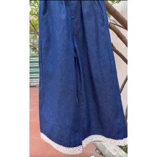 Quần Jean Bé Gái Ống Suông Rộng Chất Jean Giấy Lụa Mềm Phối Viền Ren Trắng Cao Cấp  18kg - 52kg