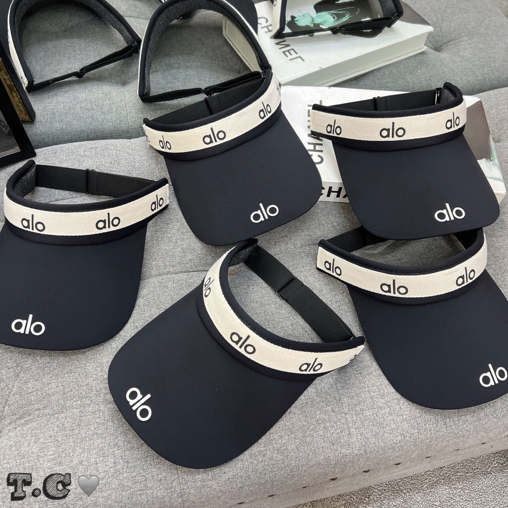 Mũ hở chóp Alo hoạ tiết chữ pastel