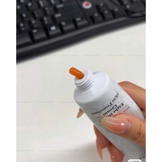 (SẰN HÀNG)Son dưỡng 𝑬𝒍𝒊𝒛𝒂𝒃𝒆𝒕𝒉 𝑨𝒓𝒅𝒆𝒏  Eight Hour Cream