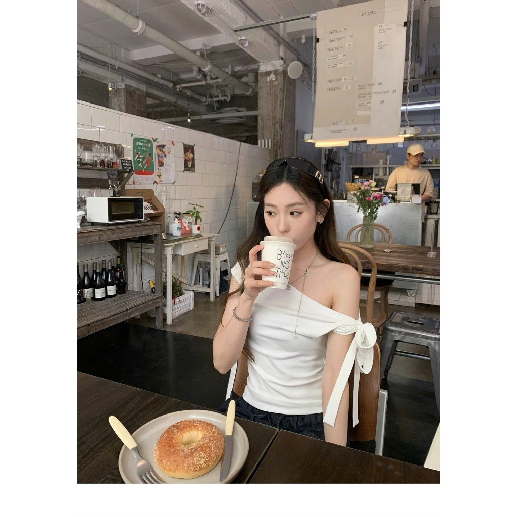 Áo Kiểu Croptop Trễ Vai Kèm Dây Buộc Nơ Nữ Siêu Tôn Dáng | BigBuy360 - bigbuy360.vn