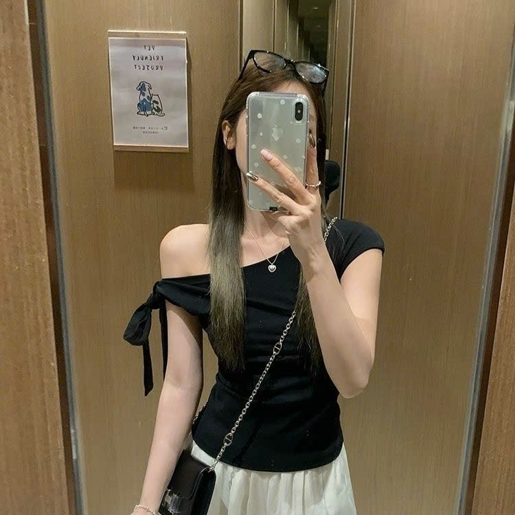 Áo Kiểu Croptop Trễ Vai Kèm Dây Buộc Nơ Nữ Siêu Tôn Dáng | BigBuy360 - bigbuy360.vn