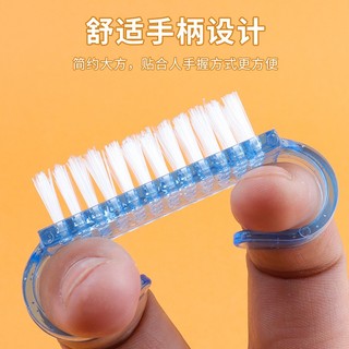 3 CÁI BÀN CHẢI NHỎ PHỦI BỤI NAIL MÀU NGẪU NHIÊN
